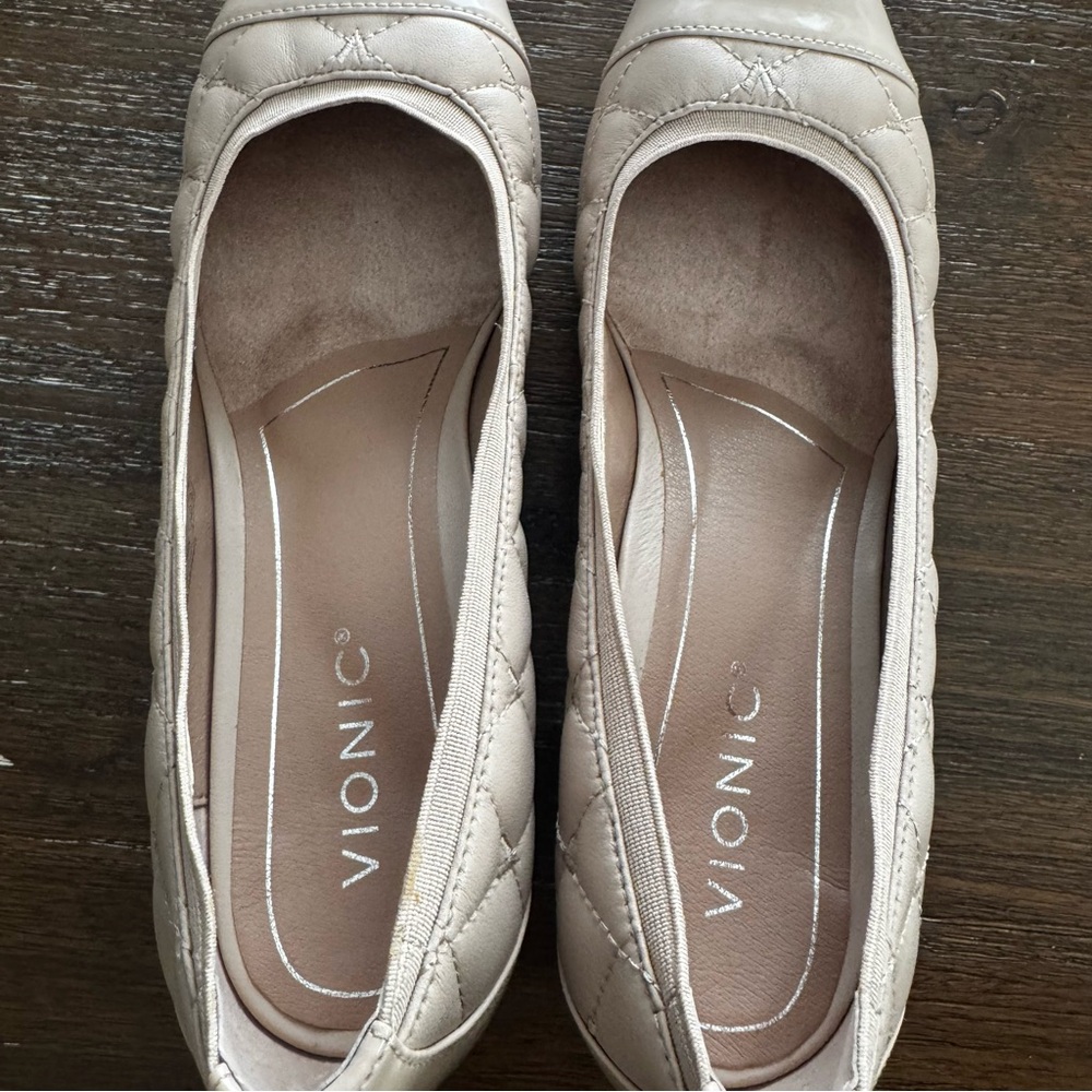 Vionic Ruby Leather Quiltedblock Heels 9 Wide - image 8